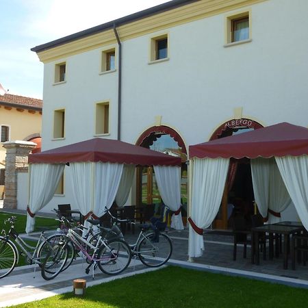 Albergo Antica Corte Marchesini Campagna Lupia Ngoại thất bức ảnh