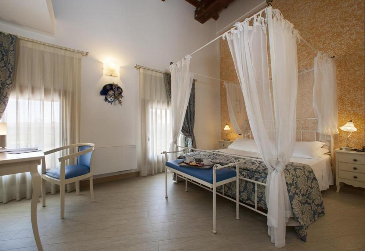 Albergo Antica Corte Marchesini Campagna Lupia Ngoại thất bức ảnh